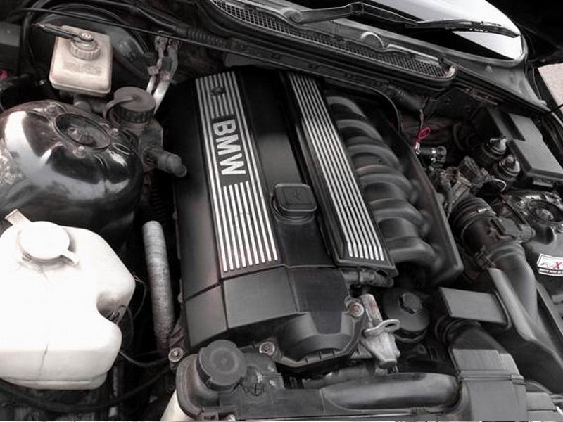 motor BMW M52
